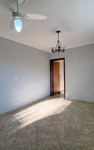 Casa para alugar com 158m², 5 quartos e 2 vagas Casa para alugar com 158m², 5 quartos e 2 vagasSala de jantar