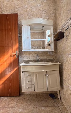 Casa para alugar com 158m², 5 quartos e 2 vagas Casa para alugar com 158m², 5 quartos e 2 vagasBanheiro 3
