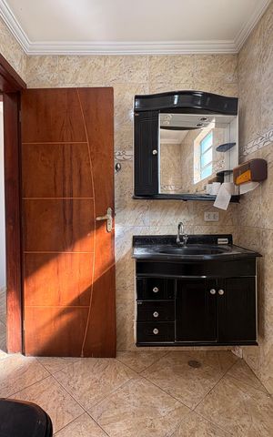 Casa para alugar com 158m², 5 quartos e 2 vagas Casa para alugar com 158m², 5 quartos e 2 vagasBanheiro