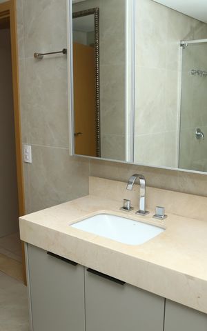 Apartamento para alugar com 227m², 4 quartos e 3 vagasBanheiro - Suíte 1