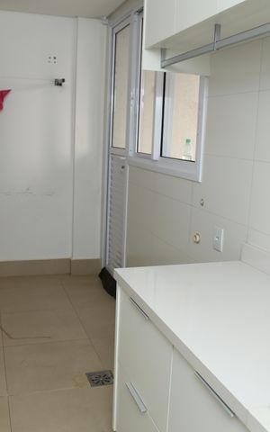 Apartamento para alugar com 227m², 4 quartos e 3 vagasCozinha e Área de Serviço