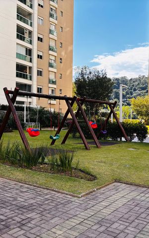 Apartamento para alugar com 172m², 3 quartos e 3 vagas Apartamento para alugar com 172m², 3 quartos e 3 vagasPlayground