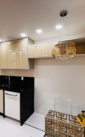 Apartamento para alugar com 172m², 3 quartos e 3 vagas Apartamento para alugar com 172m², 3 quartos e 3 vagasCozinha