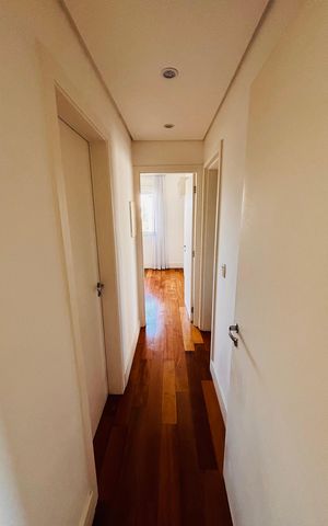 Apartamento para alugar com 172m², 3 quartos e 3 vagas Apartamento para alugar com 172m², 3 quartos e 3 vagasCorredor quartos