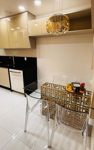 Apartamento para alugar com 172m², 3 quartos e 3 vagas Apartamento para alugar com 172m², 3 quartos e 3 vagasCozinha