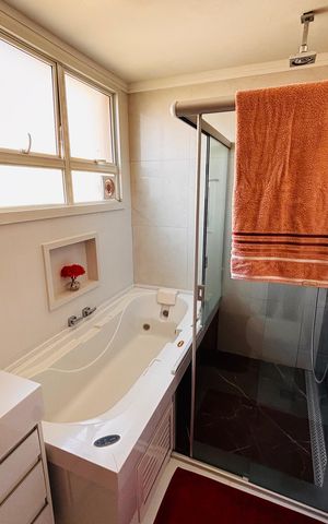 Apartamento para alugar com 172m², 3 quartos e 3 vagas Apartamento para alugar com 172m², 3 quartos e 3 vagasBanheiro suíte 2