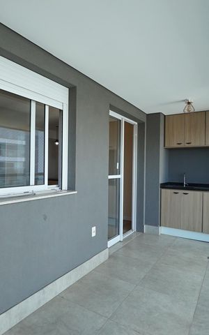 Apartamento à venda com 84m², 2 quartos e 2 vagasVaranda