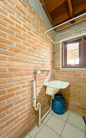 Casa para alugar com 200m², 3 quartos e 2 vagasLavanderia