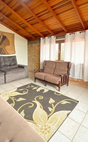 Casa para alugar com 200m², 3 quartos e 2 vagasSala de TV