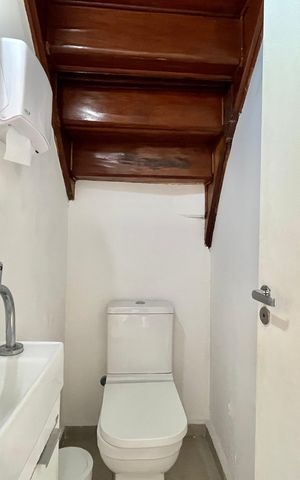 Casa para alugar com 160m², 4 quartos e 1 vagaLavabo