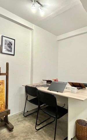 Casa para alugar com 160m², 4 quartos e 1 vagaFundos