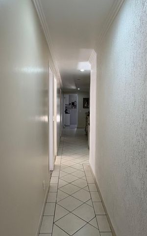 Casa de condomínio para alugar com 1932m², 5 quartos e 12 vagas Casa de condomínio para alugar com 1932m², 5 quartos e 12 vagasCorredor