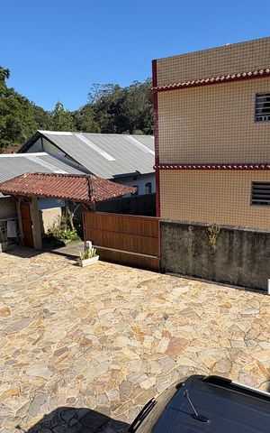 Casa de condomínio para alugar com 1932m², 5 quartos e 12 vagas Casa de condomínio para alugar com 1932m², 5 quartos e 12 vagasQuintal