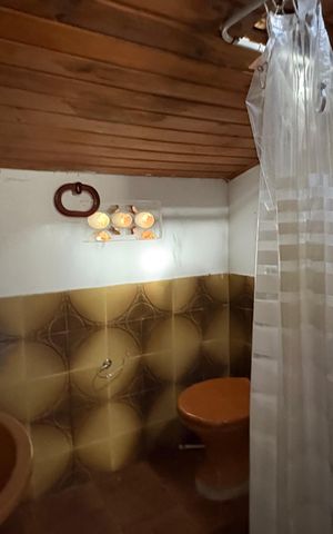 Casa de condomínio para alugar com 1932m², 5 quartos e 12 vagas Casa de condomínio para alugar com 1932m², 5 quartos e 12 vagasBanheiro do Sótão