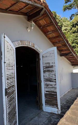 Casa de condomínio para alugar com 1932m², 5 quartos e 12 vagas Casa de condomínio para alugar com 1932m², 5 quartos e 12 vagasSótão