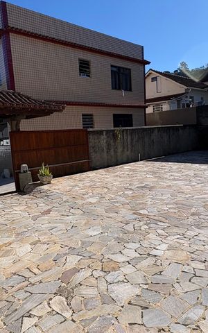 Casa de condomínio para alugar com 1932m², 5 quartos e 12 vagas Casa de condomínio para alugar com 1932m², 5 quartos e 12 vagasQuintal