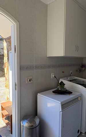 Casa de condomínio para alugar com 1932m², 5 quartos e 12 vagas Casa de condomínio para alugar com 1932m², 5 quartos e 12 vagasÁrea de Serviço
