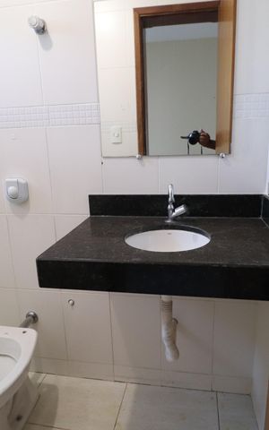 Apartamento para alugar com 55m², 2 quartos e 1 vagaBanheiro do Quarto 2