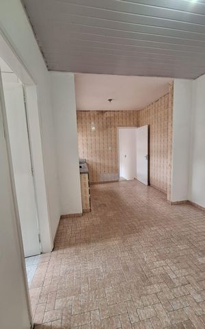Casa à venda com 266m², 6 quartos e 2 vagas