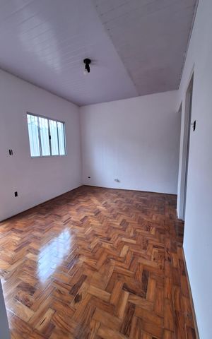Casa à venda com 266m², 6 quartos e 2 vagas