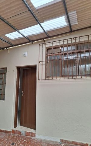 Casa à venda com 266m², 6 quartos e 2 vagas