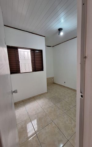 Casa à venda com 266m², 6 quartos e 2 vagas
