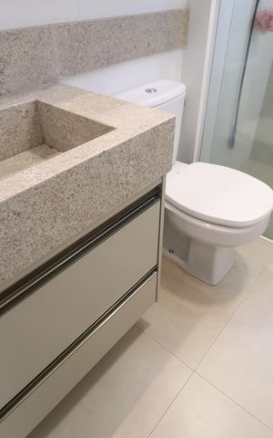 Apartamento para alugar com 70m², 2 quartos e 2 vagasBanheiro do Quarto 2