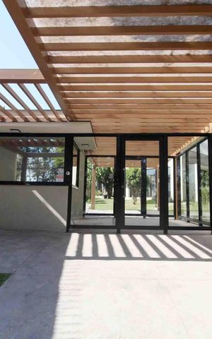 Apartamento para alugar com 72m², 2 quartos e 2 vagasFachada 