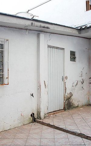 Casa para alugar com 100m², 2 quartos e 1 vagaÁrea de Serviço / Pátio