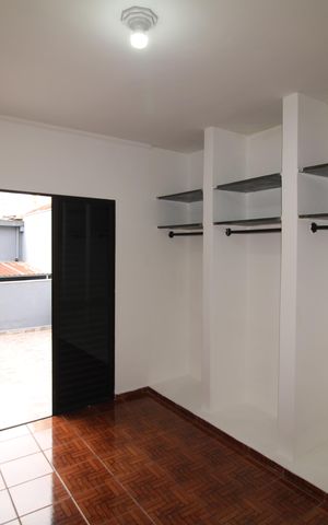 Casa para alugar com 300m², 5 quartos e 2 vagasQuarto 1