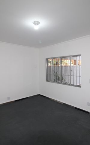 Casa para alugar com 300m², 5 quartos e 2 vagasÁrea de Serviço - Quarto