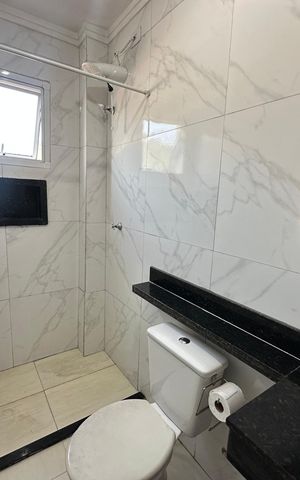 Casa de condomínio para alugar com 145m², 3 quartos e 1 vaga Casa de condomínio para alugar com 145m², 3 quartos e 1 vagaBanheiro da Suíte 1
