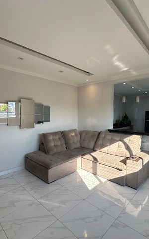 Casa de condomínio para alugar com 145m², 3 quartos e 1 vaga Casa de condomínio para alugar com 145m², 3 quartos e 1 vagaSala