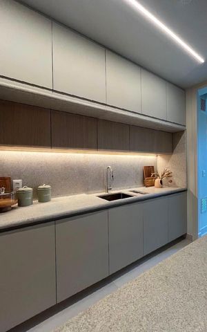 Apartamento à venda com 104m², 2 quartos e 2 vagas Apartamento à venda com 104m², 2 quartos e 2 vagasCozinha