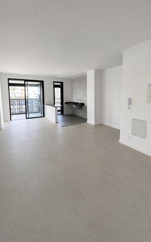 Apartamento à venda com 104m², 3 quartos e 2 vagas Apartamento à venda com 104m², 3 quartos e 2 vagasSala