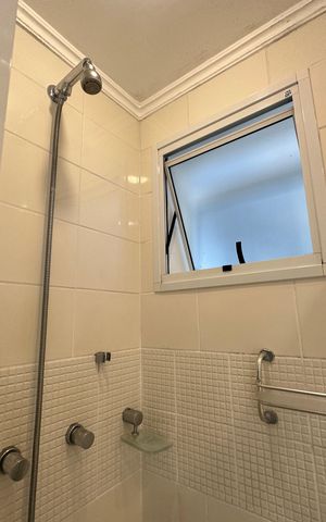Apartamento à venda com 72m², 2 quartos e 2 vagas Apartamento à venda com 72m², 2 quartos e 2 vagasBanheiro Social