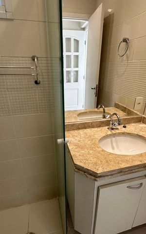 Apartamento à venda com 72m², 2 quartos e 2 vagas Apartamento à venda com 72m², 2 quartos e 2 vagasBanheiro Social