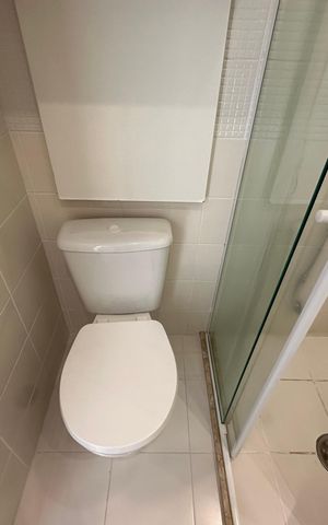Apartamento à venda com 72m², 2 quartos e 2 vagas Apartamento à venda com 72m², 2 quartos e 2 vagasBanheiro Social
