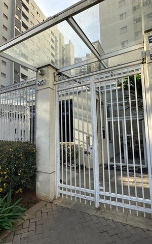 Apartamento à venda com 72m², 2 quartos e 2 vagas Apartamento à venda com 72m², 2 quartos e 2 vagasFachada e portaria