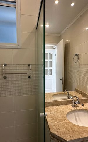 Apartamento à venda com 72m², 2 quartos e 2 vagas Apartamento à venda com 72m², 2 quartos e 2 vagasBanheiro Social