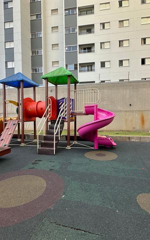 Apartamento à venda com 72m², 2 quartos e 2 vagas Apartamento à venda com 72m², 2 quartos e 2 vagasÁrea comum - Playground