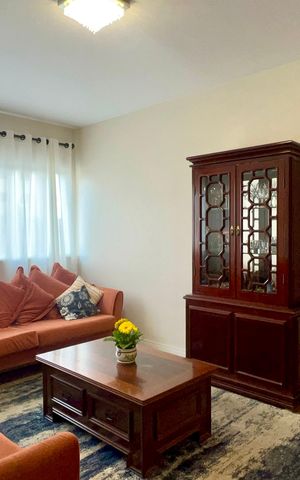 Apartamento para alugar com 121m², 2 quartos e 1 vaga Apartamento para alugar com 121m², 2 quartos e 1 vagaSala
