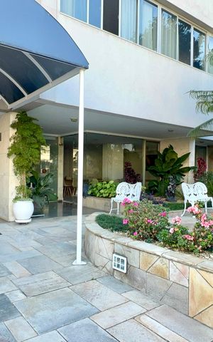 Apartamento para alugar com 121m², 2 quartos e 1 vaga Apartamento para alugar com 121m², 2 quartos e 1 vagaEntrada