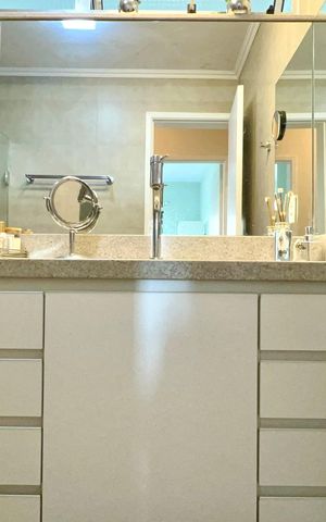 Apartamento para alugar com 121m², 2 quartos e 1 vaga Apartamento para alugar com 121m², 2 quartos e 1 vagaBanheiro