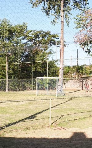 Casa de condomínio para alugar com 65m², 3 quartos e 3 vagasÁrea comum - Campo de futebol