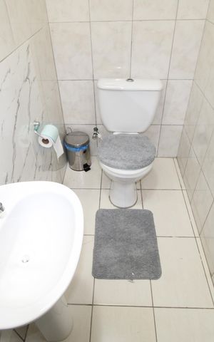 Casa à venda com 83m², 2 quartos e 2 vagasLavabo
