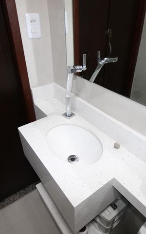 Casa à venda com 83m², 2 quartos e 2 vagasBanheiro