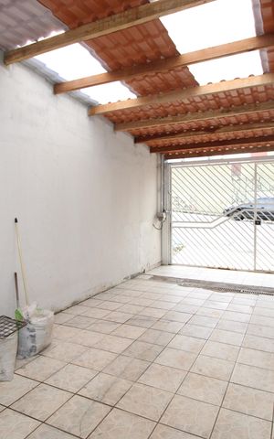 Casa à venda com 83m², 2 quartos e 2 vagasGaragem