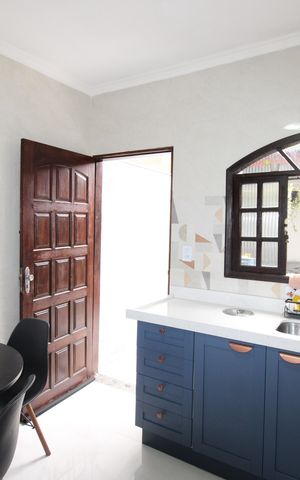 Casa à venda com 83m², 2 quartos e 2 vagasCozinha