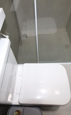 Casa à venda com 83m², 2 quartos e 2 vagasBanheiro